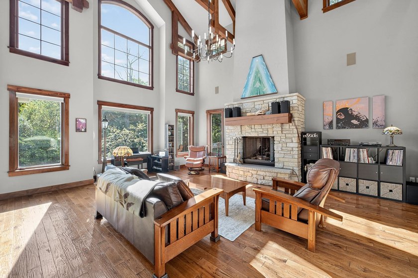 Stunning 4,700sqft custom Craftsman home on a prime .58-acre lot - photo 11