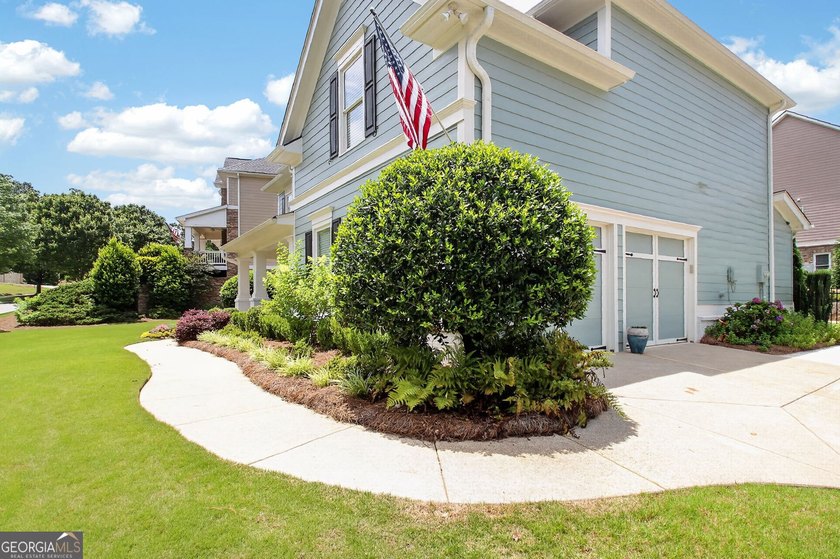 Watch the Live-Action HD Walk-through Video Tour! Step into your - photo 16