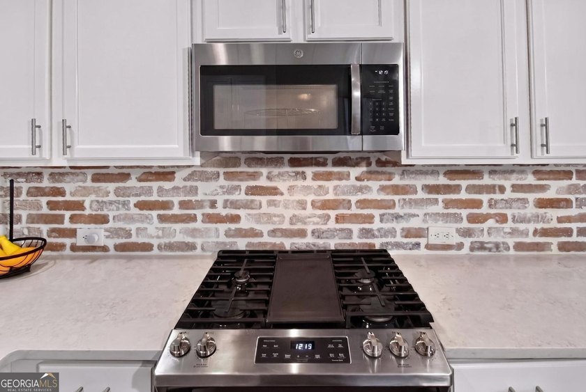 Watch the Live-Action HD Walk-through Video Tour! Step into your - photo 50