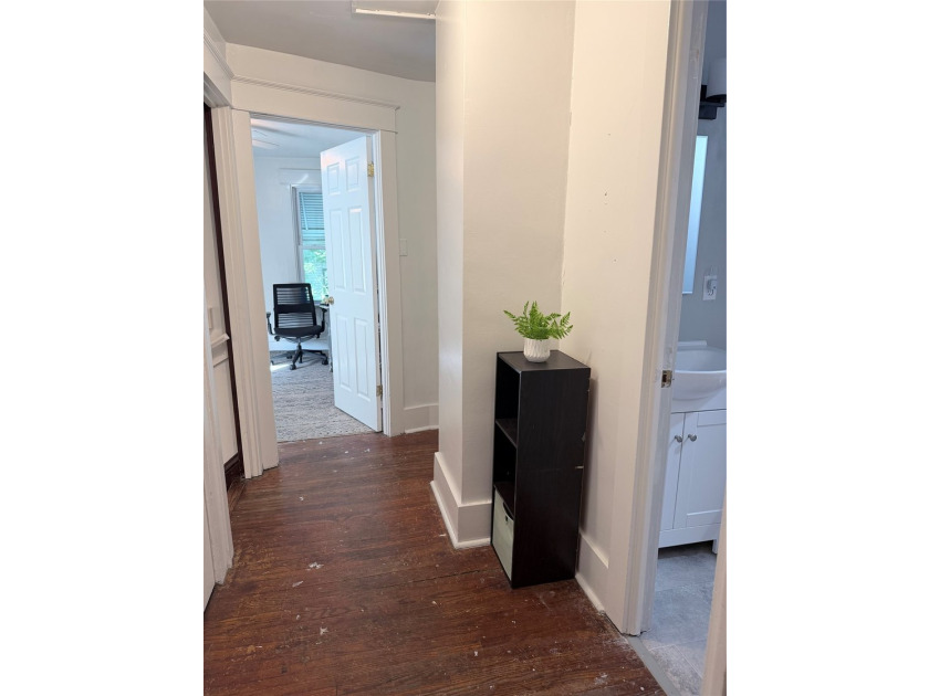 Welcome to 2423 Cranberry Street, an affordable 3-bedroom - photo 11