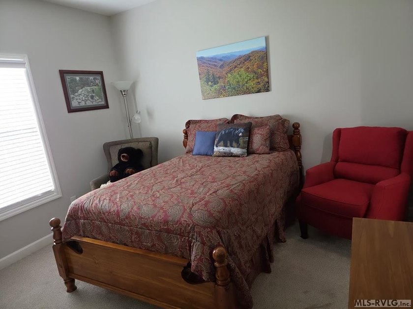 This beautiful 3-bedroom, 3-bathroom brick patio home is only - photo 21