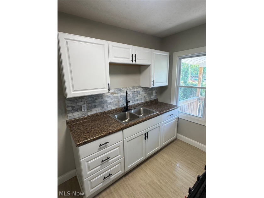 Turnkey investment opportunity in Cleveland's 44110 - photo 8