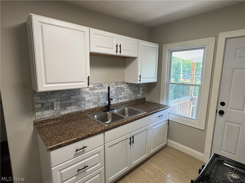 Turnkey investment opportunity in Cleveland's 44110 - photo 9