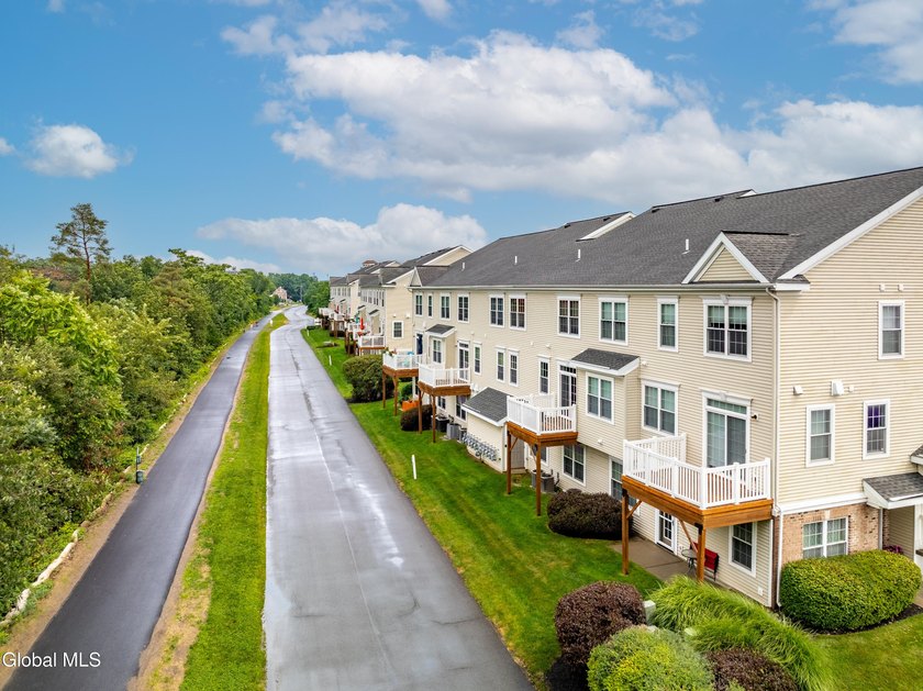 Open House Saturday( 7/25) 11-1pm Experience the best of - photo 3