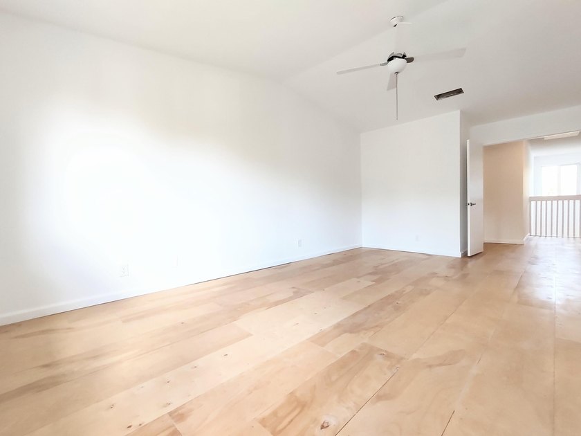 Fully renovated, bright and modern two-story home in the heart - photo 9