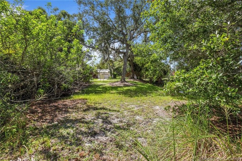 Affordable St Lucie RIVERFRONT lot with ocean access. Located in - photo 14