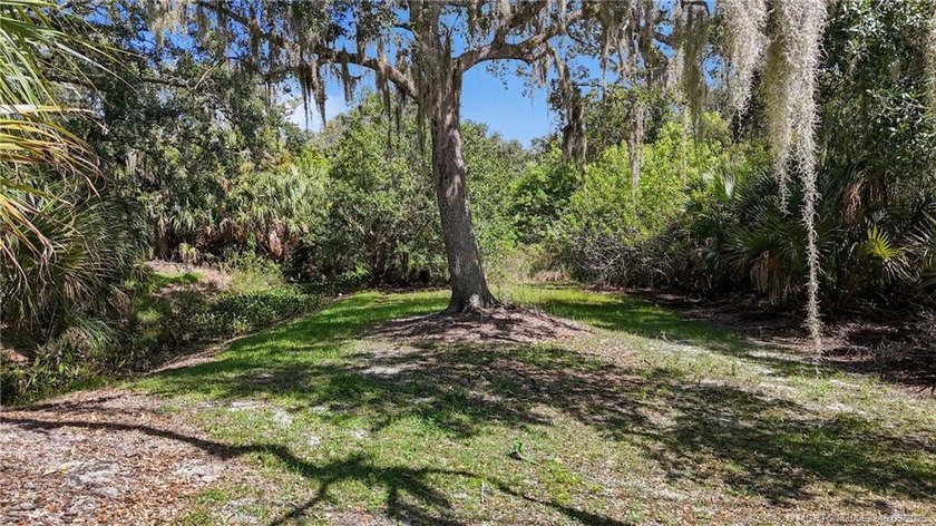 Affordable St Lucie RIVERFRONT lot with ocean access. Located in - photo 16