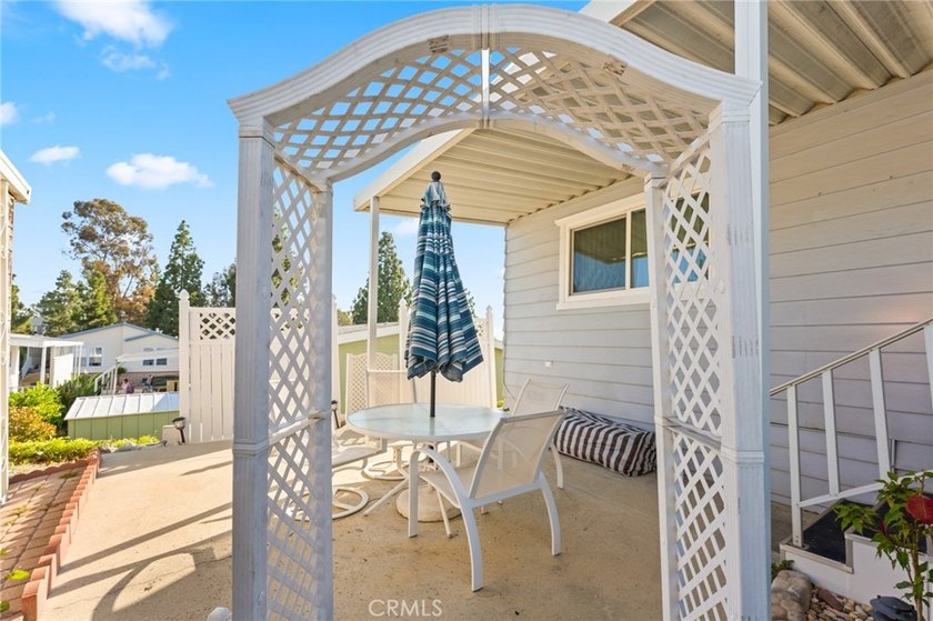 This is a beautifully remodeled home with 2 bedrooms and 2 - photo 30