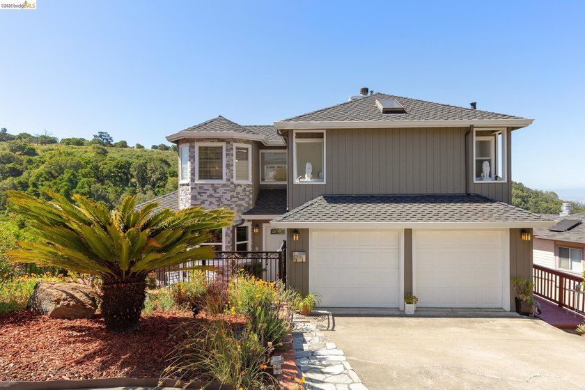 Transparent Pricing!!! Perched high in Sequoyah Highlands, this - photo 3