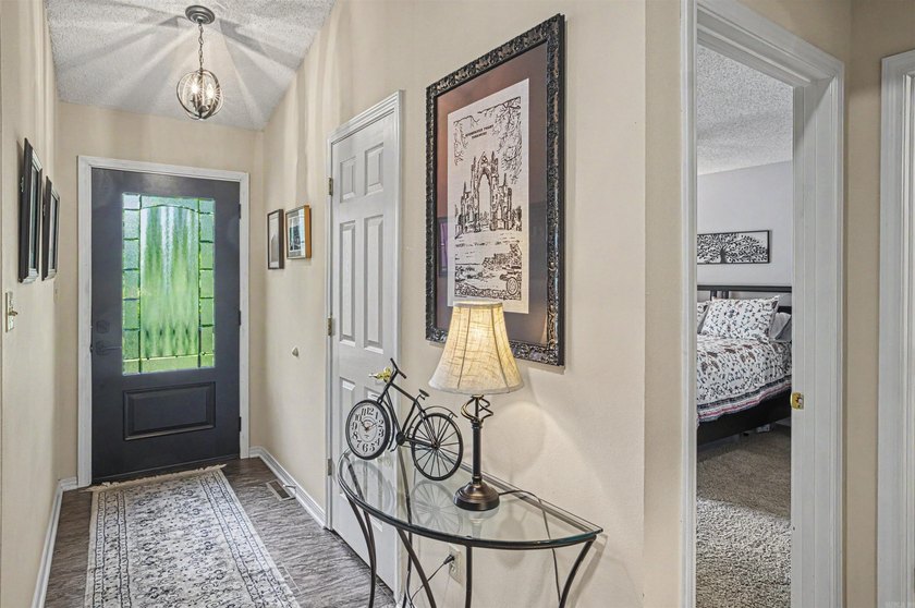Back on Market--No fault of seller! 3 Bed | 2 Bath | 1,717 Sq - photo 2