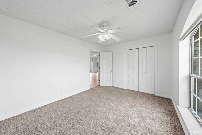 Well maintained brick home on a spacious lot in The Estates of - photo 22