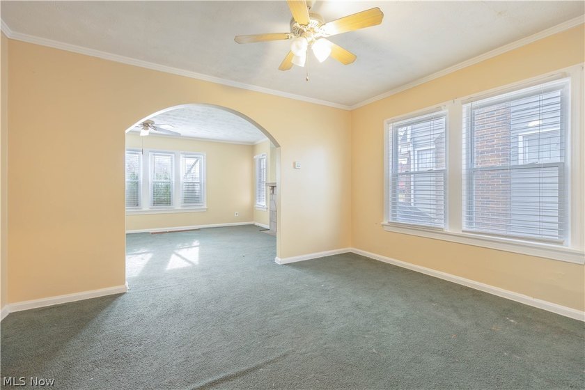 discover this beautiful maintained triplex, ideallly located - photo 3