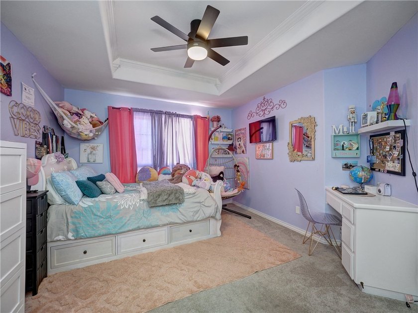 COME HOME TO THAT ISLAND VIBE!!!! This stunning, thoughtfully - photo 23