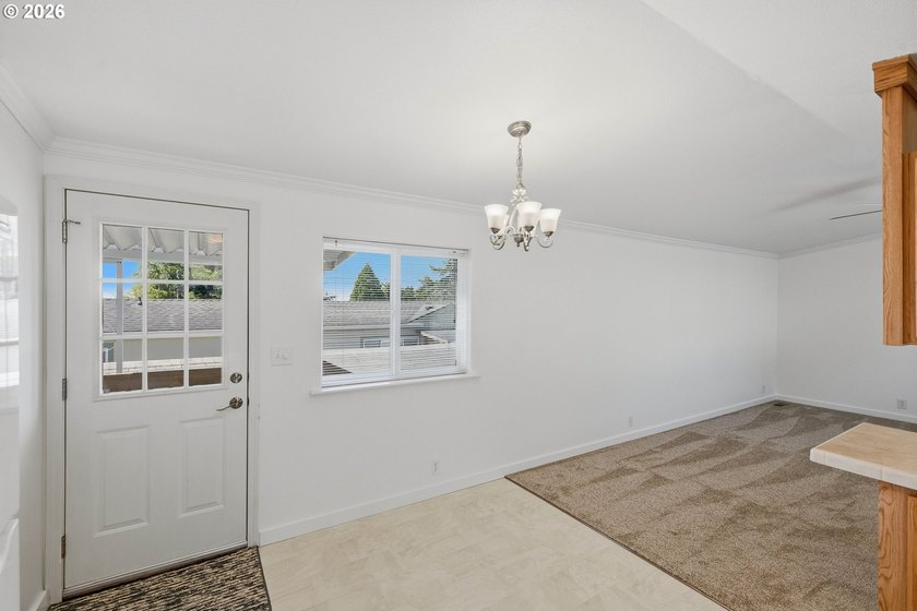 Beautifully updated home in a desirable all-age park! This - photo 5
