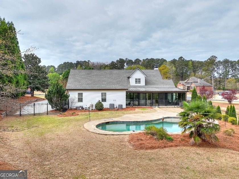 BACK ON THE MARKET AT NO FAULT TO SELLER! Welcome to this - photo 6
