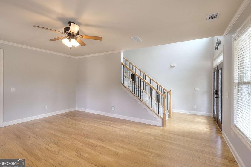 BACK ON THE MARKET AT NO FAULT TO SELLER! Welcome to this - photo 10