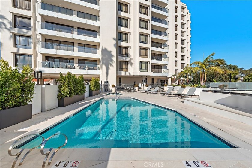 601 Lido Park Drive Building is the ultimate in elegance. This - photo 25