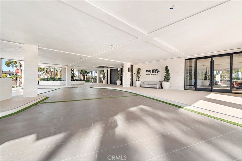601 Lido Park Drive Building is the ultimate in elegance. This - photo 26