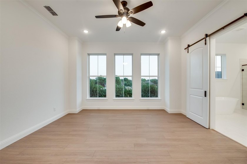 ASSUMABLE VA LOAN AVAILABLE! Buyers do not have to be veterans - photo 10