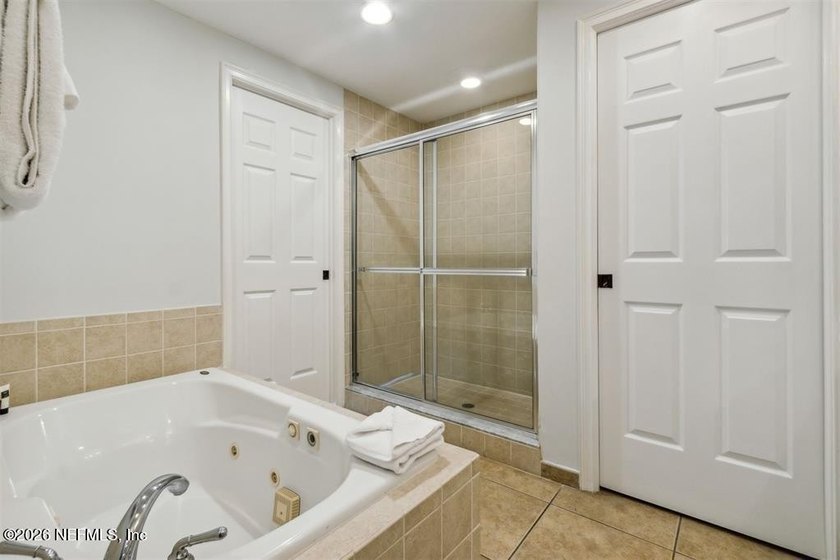 Updated Lock Off Investment Opportunity Experience resort living - photo 22