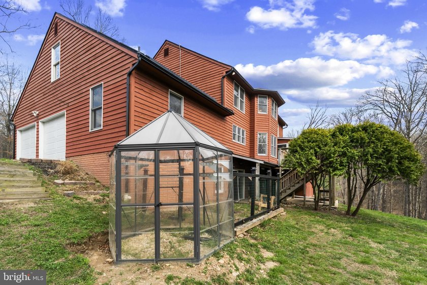 Nestled in the highly desirable Woodleaf subdivision, this - photo 49