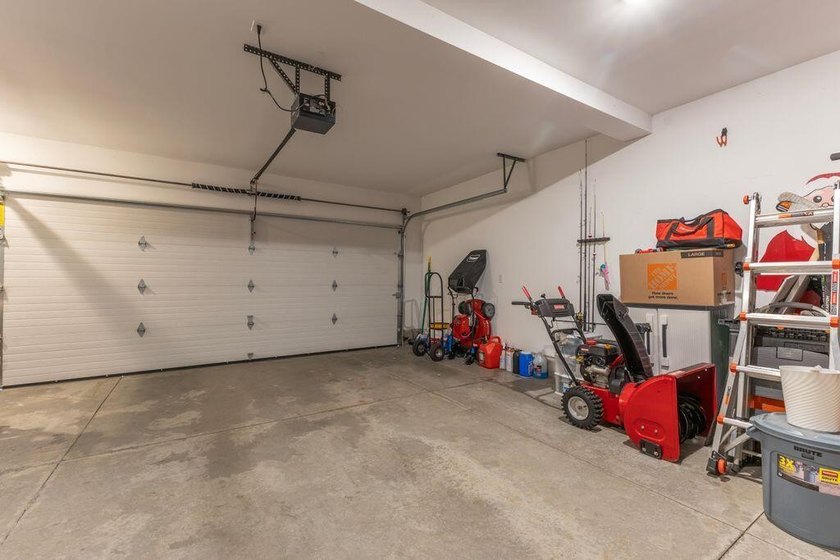 Welcome to 33 Gray Road, a beautifully maintained, 2-bedroom - photo 22
