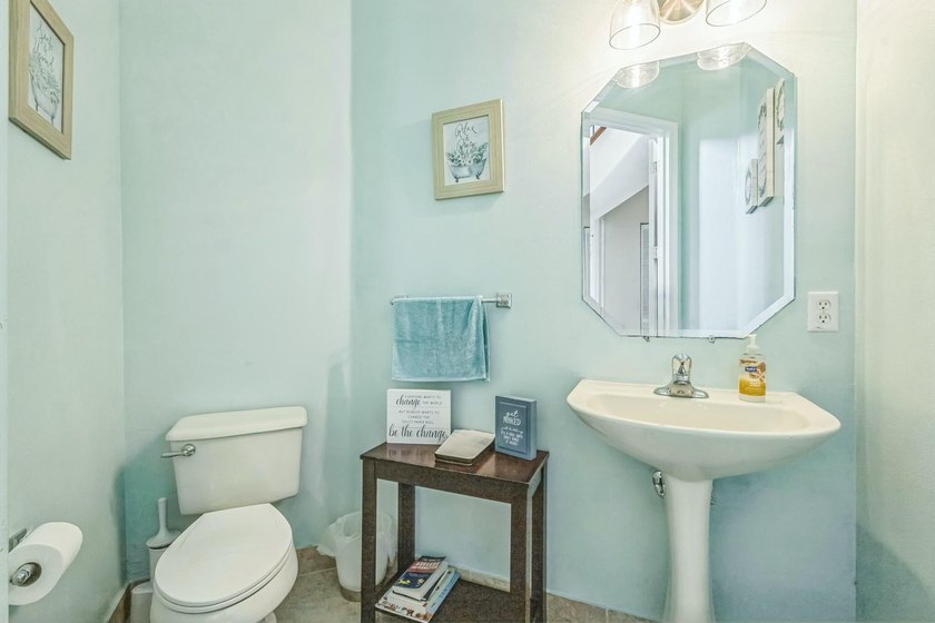 MOTIVATED SELLER! Rare opportunity to own the only 6-bedroom - photo 15