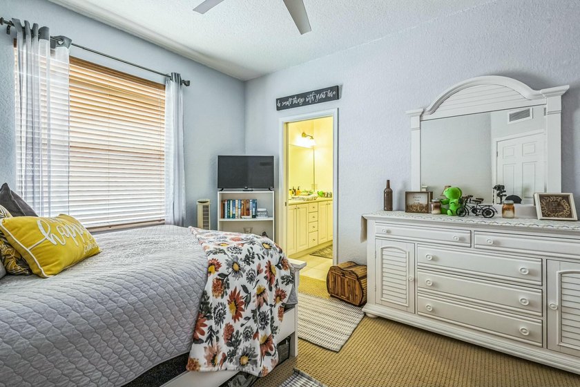 MOTIVATED SELLER! Rare opportunity to own the only 6-bedroom - photo 28