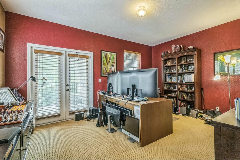 MOTIVATED SELLER! Rare opportunity to own the only 6-bedroom - photo 31