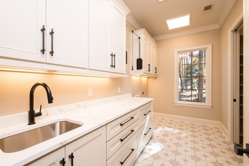 Stunning new construction steps from Chenal's Bear Den Golf - photo 29