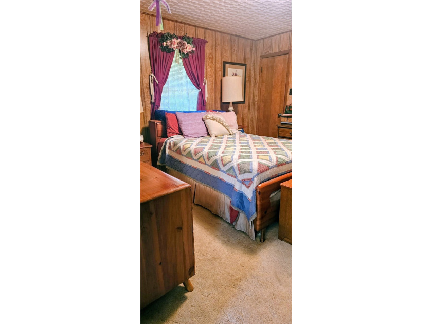Perfect location to live and work!! 3 + acres with a 1500 sq ft - photo 11
