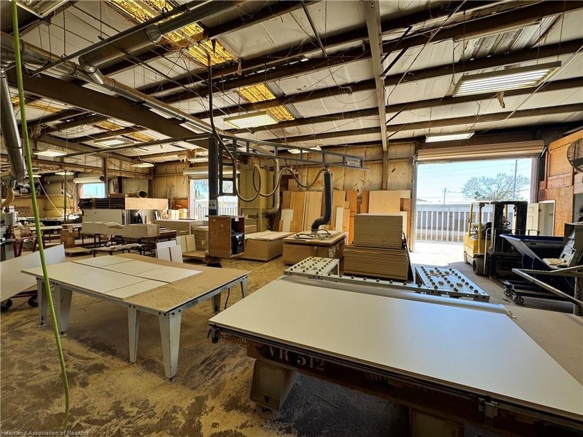 Premium 13,000 sq foot warehouse facility(For PSF) with finished - photo 9