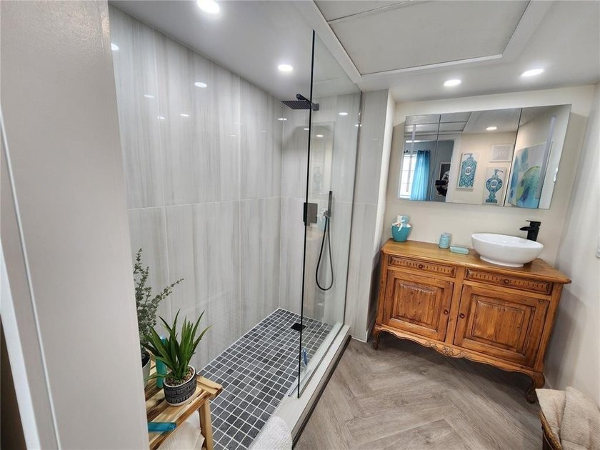Open Sat and Sun 2-4 pm. Owners will consider owner financing - photo 15