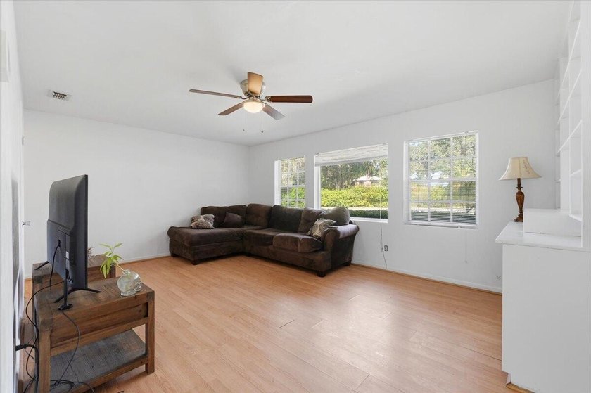 Welcome to 1408 New Jersey Road, a 2-bedroom, 1-bath home - photo 20