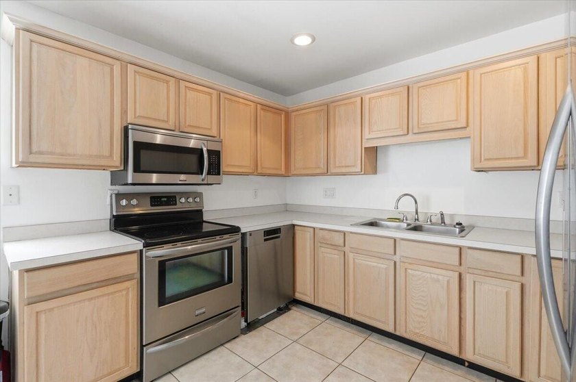 Welcome to 1408 New Jersey Road, a 2-bedroom, 1-bath home - photo 25