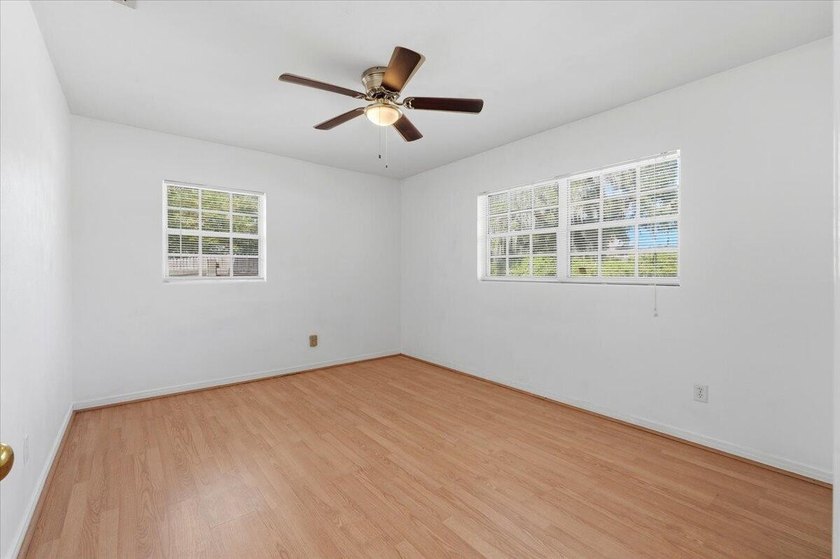 Welcome to 1408 New Jersey Road, a 2-bedroom, 1-bath home - photo 30