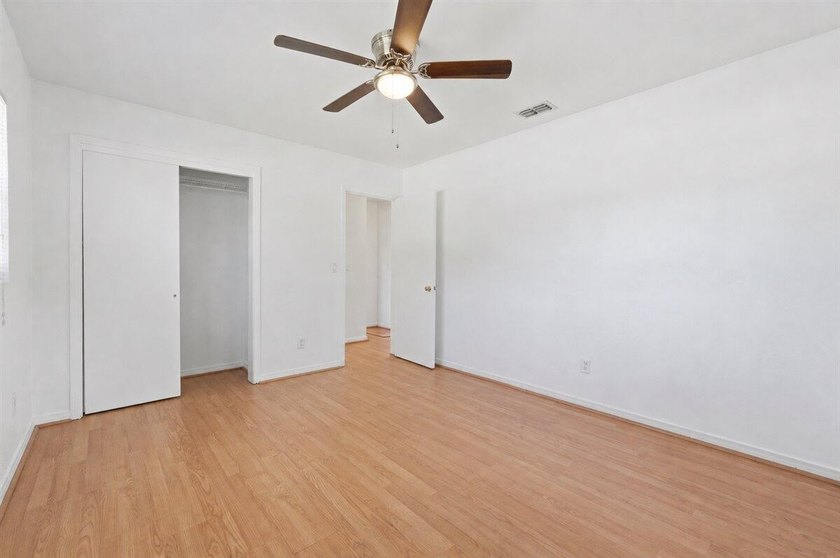 Welcome to 1408 New Jersey Road, a 2-bedroom, 1-bath home - photo 31