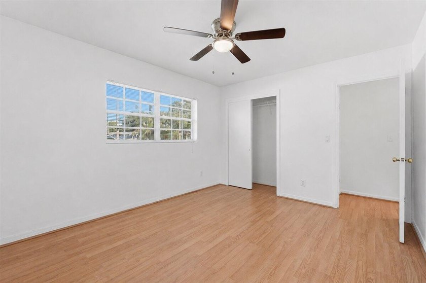 Welcome to 1408 New Jersey Road, a 2-bedroom, 1-bath home - photo 32