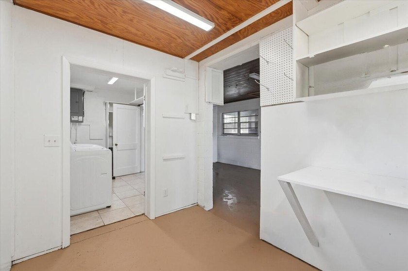 Welcome to 1408 New Jersey Road, a 2-bedroom, 1-bath home - photo 38