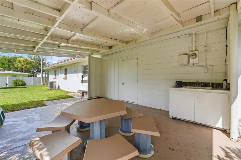 Welcome to 1408 New Jersey Road, a 2-bedroom, 1-bath home - photo 41