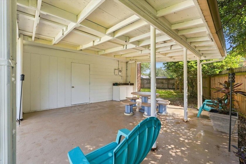 Welcome to 1408 New Jersey Road, a 2-bedroom, 1-bath home - photo 42