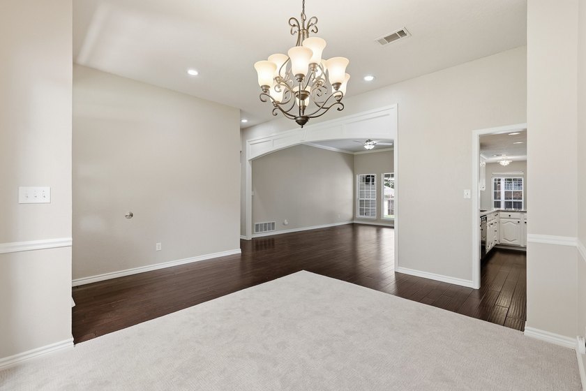 This one is for all you single-story lovers! Some homes just - photo 7