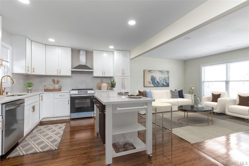 Welcome to 1701 Lexington Avenue in Merrick! This beautifully - photo 4
