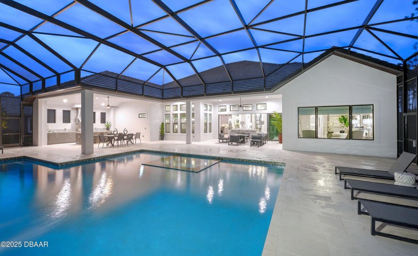 Stunning Builder's Model Home for Sale in Plantation Bay. Parade - photo 32