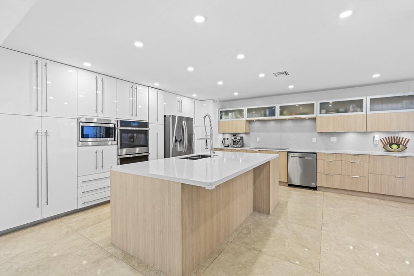 3870 N 31st Terrace - photo 11
