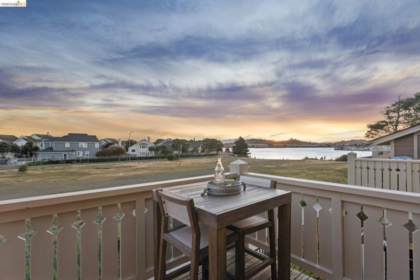 View, view, and more views! Welcome to 194 Lakeshore Ct, a - photo 24