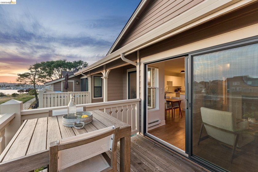 View, view, and more views! Welcome to 194 Lakeshore Ct, a - photo 25