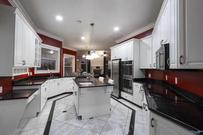 OPEN HOUSE SUN 7/12 2-4Refreshment Magnificent Contemporary 4+BR - photo 10