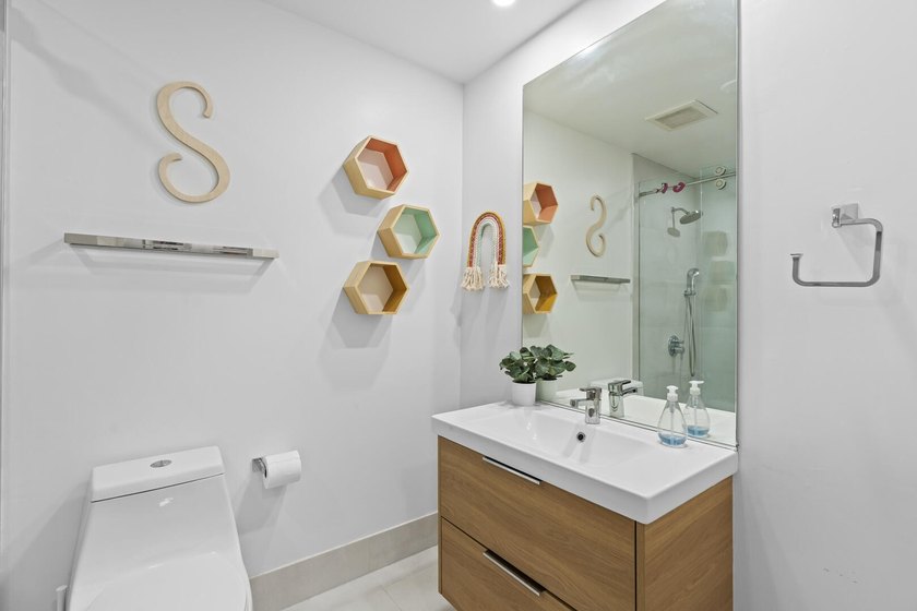 3870 N 31st Terrace - photo 32