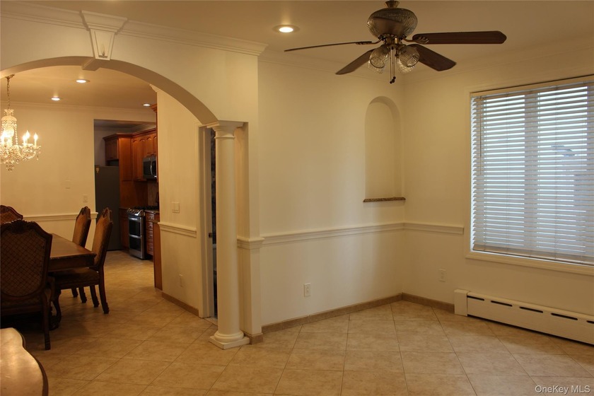 Welcome to 2973 Harding Avenue, a beautifully maintained - photo 4